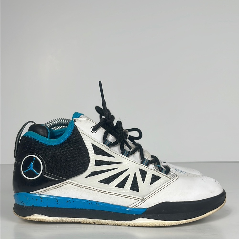 Jordan Kids CP3 IV Chris Paul White Black Blue Basketball Shoes / SZ 3